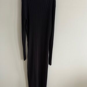 Elegant Black Ribbed Dress